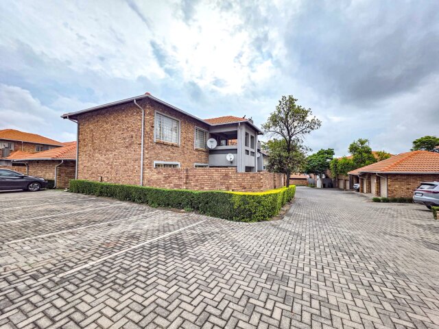 <!--[if BLOCK]><![endif]--> 69 Troy 2 Blouvalk close , Celtisdal,  Centurion <!--[if ENDBLOCK]><![endif]-->